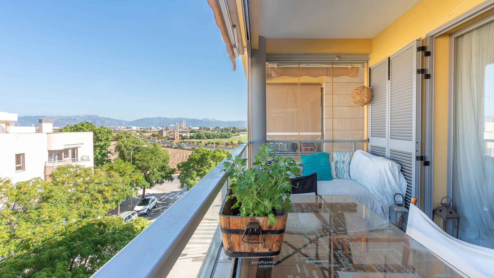 Sunny Three Bedrooms Flat In Molinar Mallorcaresidencia